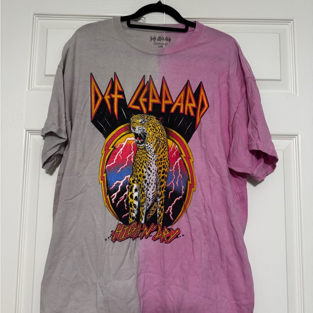 Def Leppard Graphic T-Shirt